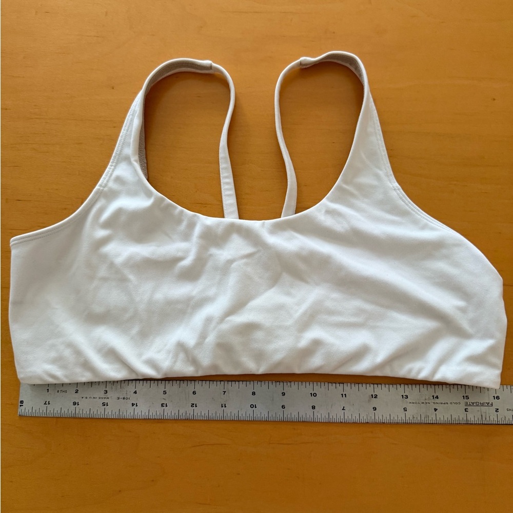 Vuori Yosemite White Sports Bra